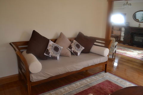 Hillside Cottage - Accommodation Georgetown 0