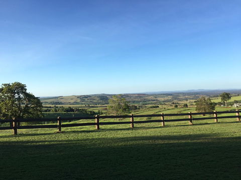 Hillview Cottages - Accommodation Georgetown 0