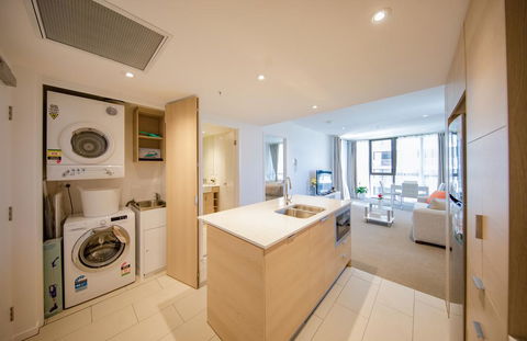 HomePlus Premier Apartments At 2663 Gold Coast Hwy, Broadbeach - Accommodation Georgetown 2