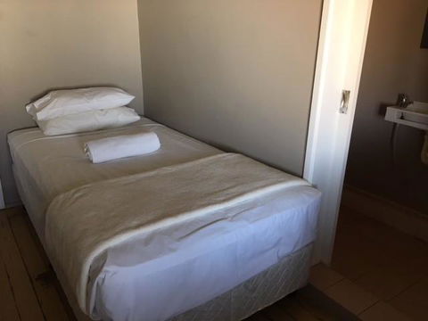 Hotel Corones - Accommodation Georgetown 2