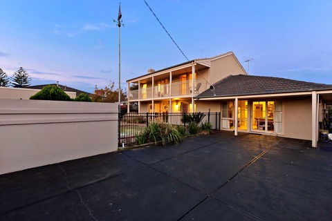 Isle Of Serenity - Accommodation Georgetown 3