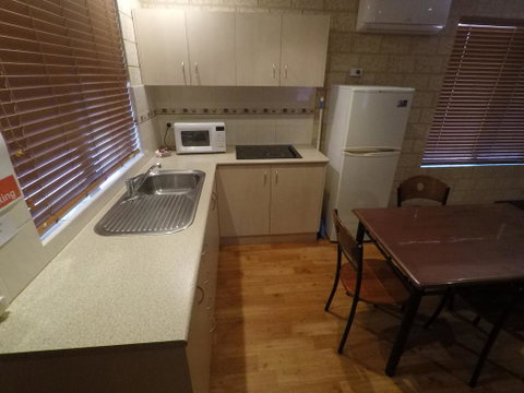 Kalbarri Tudor Holiday Park - Accommodation Georgetown 2