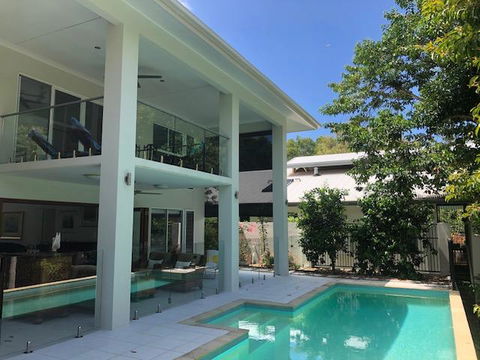 Kallista Ocean Edge Estate Palm Cove 5 Min To The Beach And Restaurants - Accommodation Georgetown 0
