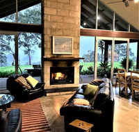 Kenwood Bank Vineyard Retreat - Accommodation Georgetown