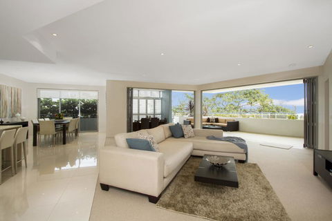 KINGSCLIFF OCEAN VIEW TERRACE BY THE FIGTREE 5 - Accommodation Georgetown 0