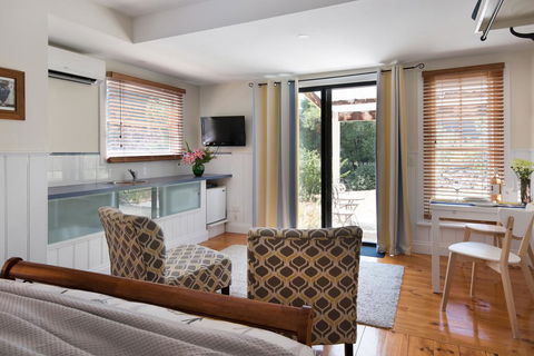 Koovelly Garden Studio - Accommodation Georgetown 0