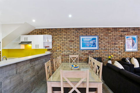 Kurrawa Close, Unit 2, 14 - Accommodation Georgetown 3