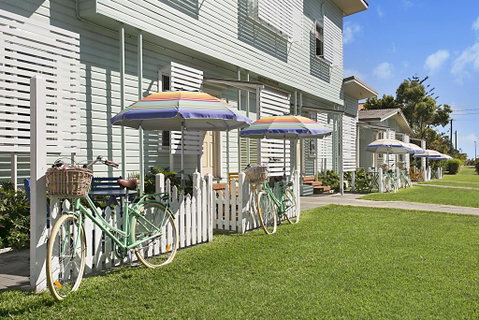 La Costa Beachside Motel - Accommodation Georgetown 0