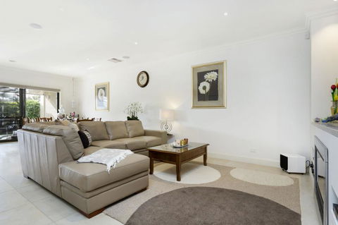 LA DOLCE VITA RETREAT - RYE - Accommodation Georgetown 1
