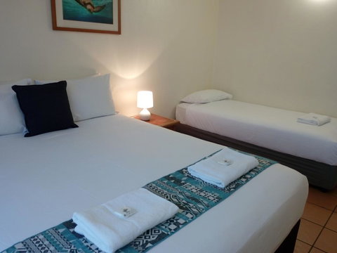 Lake Central Cairns - Accommodation Georgetown 0