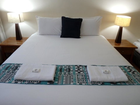 Lake Central Cairns - Accommodation Georgetown 3
