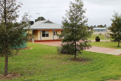 Lake Tyrrell Accommodation - Accommodation Georgetown 0