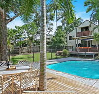 Lakeside Beach House - Hostie Properties - Accommodation Georgetown