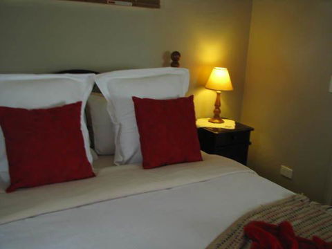 Leafield Cottages - Accommodation Georgetown 2