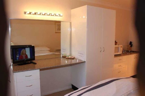 Leura Fairways East - Accommodation Georgetown 2