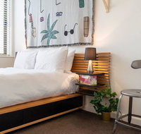 Light Filled Contemporary Urban Oasis Apt  Parking - Accommodation Georgetown