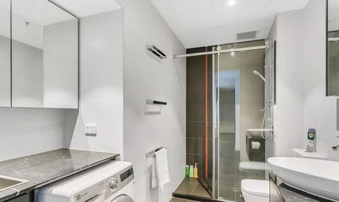 Luxury 2 Bdrm In Watson At Walkerville With Balcony, FREE Carpark, Near Adelaide CBD - Accommodation Georgetown 1