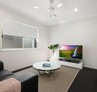 Luxury Home close to Sleemans QE2 Hospital  Griffith Uni - Accommodation Georgetown