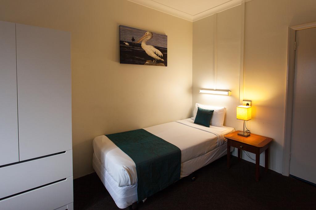 Manly QLD Accommodation Georgetown