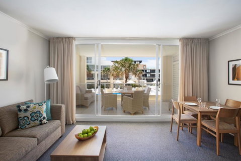 Mantra Ettalong Beach - Accommodation Georgetown 1