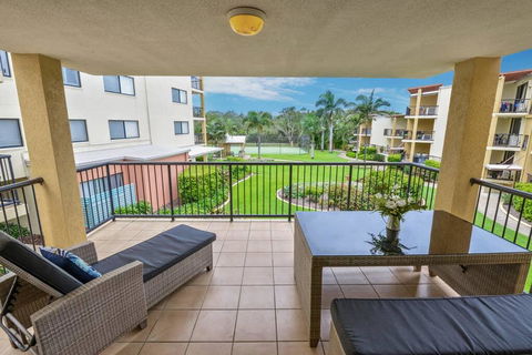 Marcoola Beachfront 3BR -Pool-100m To The Beach. - Accommodation Georgetown 2
