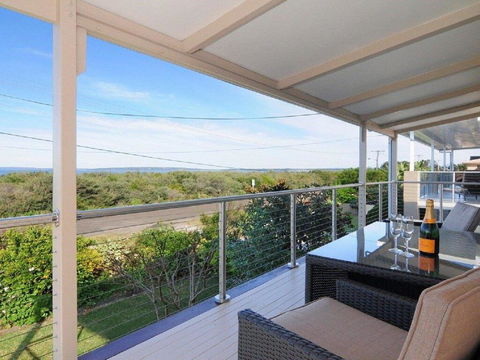 Marilyn's - 180 Degree Views Of Jervis Bay - Accommodation Georgetown 0