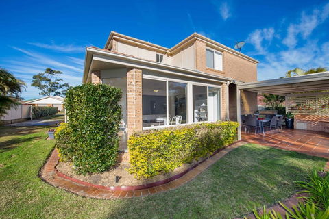 Mariner Beach House - Salamander Bay - Accommodation Georgetown 2