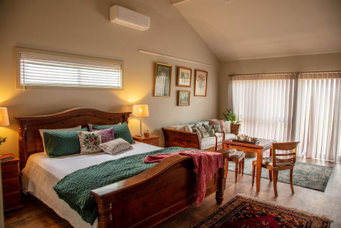 Meander Retreat - Accommodation Georgetown 0