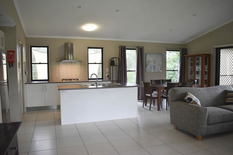 Melawondi Spring Retreat - Accommodation Georgetown 2