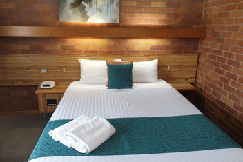 Merino Motor Inn with Accommodation Georgetown