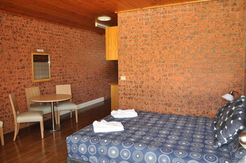 Merrijig Motor Inn - Accommodation Georgetown 1