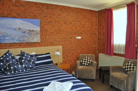 Merrijig Motor Inn - Accommodation Georgetown 0