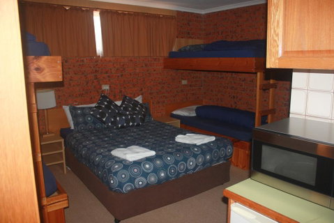 Merrijig Motor Inn - Accommodation Georgetown 3