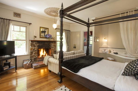 Merrow Cottages - Forest Edge - Accommodation Georgetown 2