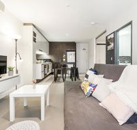 MODERN 2 BEDROOMS -SOUTHERN CROSS STATION - Accommodation Georgetown