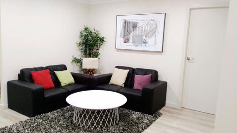 Modern 4-Bedroom House On Cunningham Near Singleton CBD Hunter Valley - Accommodation Georgetown 1
