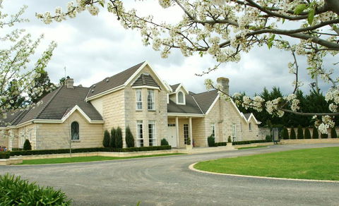Montfort Manor - Accommodation Georgetown 0