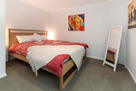 MOONAH SANDS - RYE..... - Accommodation Georgetown 1