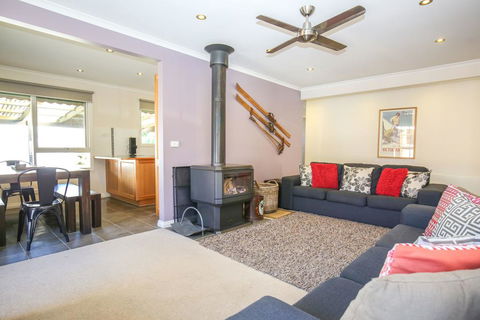 Mountview On Mountbatten - Accommodation Georgetown 0