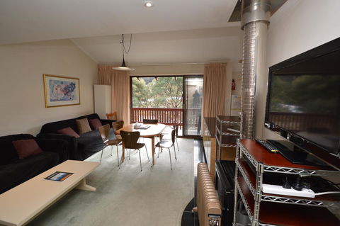 Mowamba D5 - Accommodation Georgetown 2