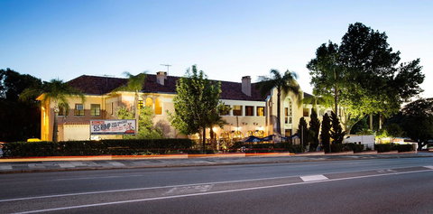 Captain Stirling Hotel - Accommodation Georgetown 0
