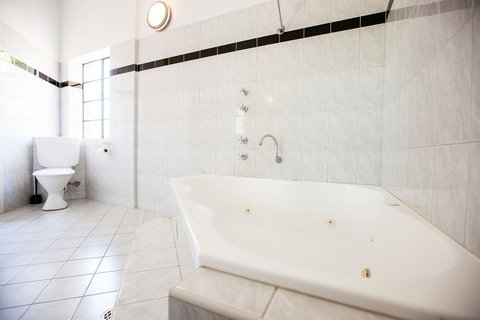 Captain Stirling Hotel - Accommodation Georgetown 27