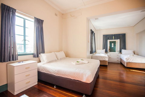 Captain Stirling Hotel - Accommodation Georgetown 37