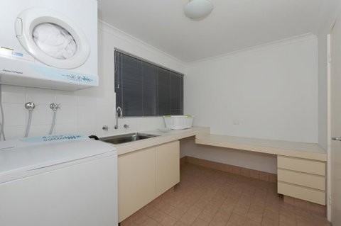 Cottesloe Beach House II - Accommodation Georgetown 20