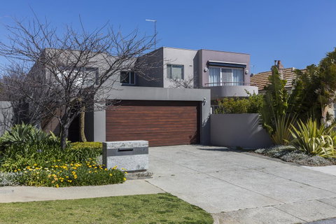 Cottesloe Beach House II - Accommodation Georgetown 28