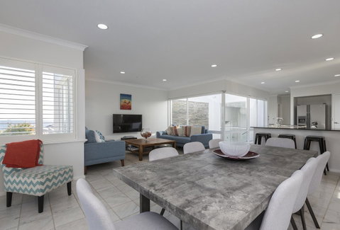 Cottesloe Beach House II - Accommodation Georgetown 1