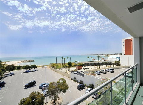 Nautica Residences Mandurah - Accommodation Georgetown 3