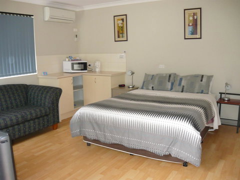Albany Apartments - Accommodation Georgetown 0