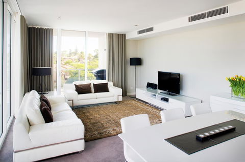 Claremont Quarter Luxury Apartment - Accommodation Georgetown 3
