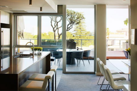 Claremont Quarter Luxury Apartment - Accommodation Georgetown 0